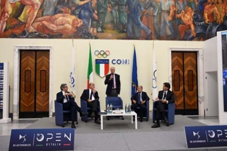 I relatori. Da sinistra Gian Paolo Montali, Nicola Zingaretti, Giovanni Malagò, Franco Chimenti e Alessandro Onorato